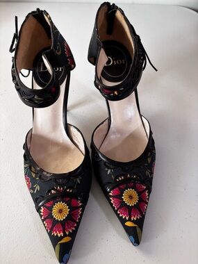 Vintage Dior SS 2002 Floral Print Bow Pumps